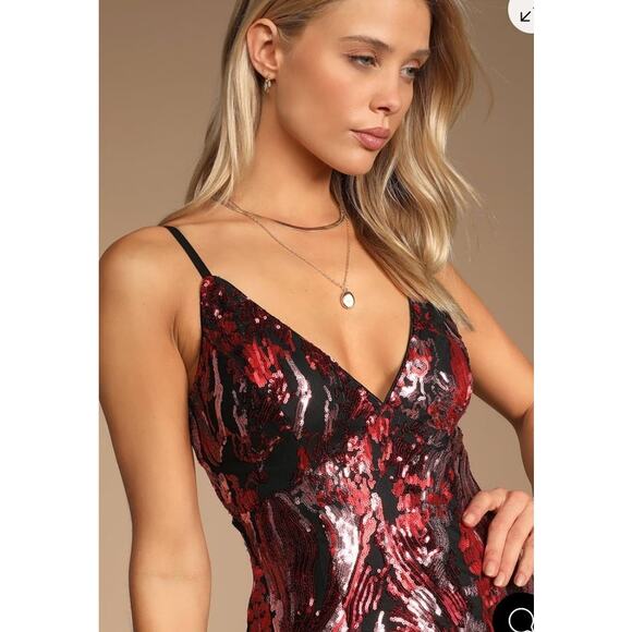 Lulu's Red Multi Sequin Midi Dress in Red sz S NWOT - Picture 3 of 13